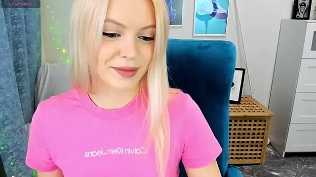 KatherineePierce online show from 4, 6, 2026