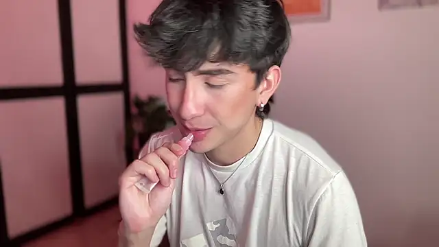 sweettaaron01 online show from 12, 5, 2026
