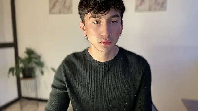 sweettaaron01 online show from 26, 4, 2026