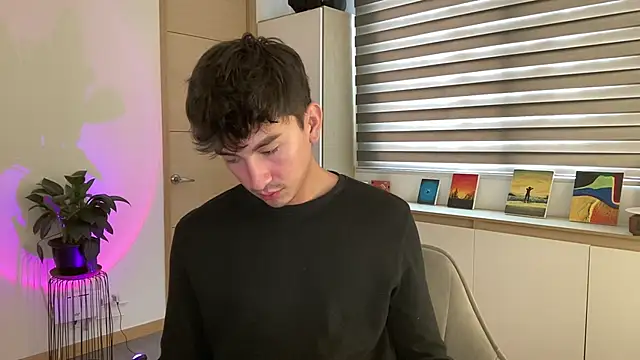 sweettaaron01 online show from 8, 10, 2025