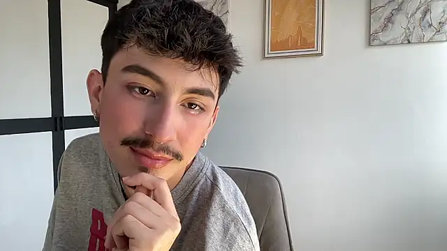 sweettaaron01 online show from 27, 2, 2026