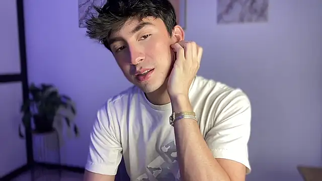 sweettaaron01 online show from 10, 5, 2026