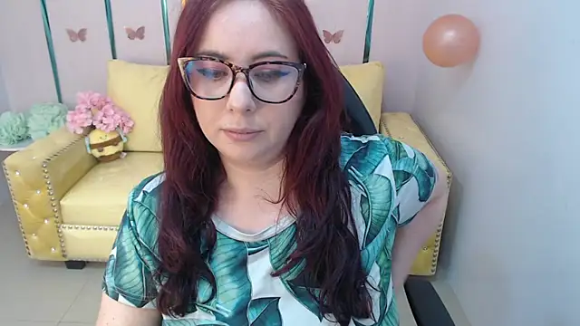 Snapshot of bellatrix_ch chatting on 28, 4, 2026 bellatrix ch online show from 28, 4, 2026