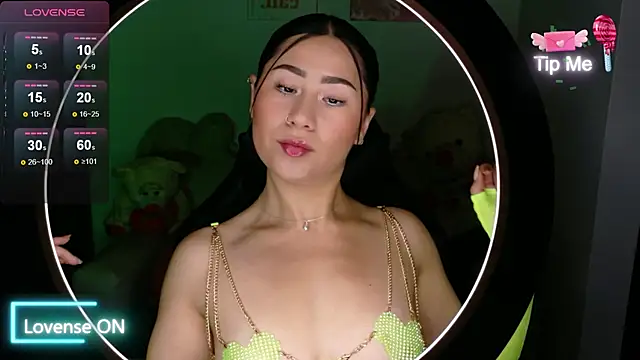 evelyn ch  online show from 27, 11, 2025