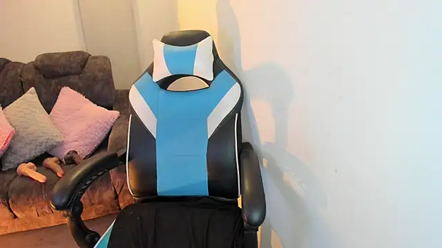 Scarbadgirl  online show from 13, 1, 2026