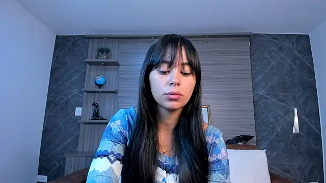 freyja sweet  online show from 6, 10, 2025