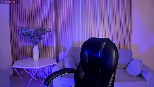 SarahYates online show from 2, 7, 2026