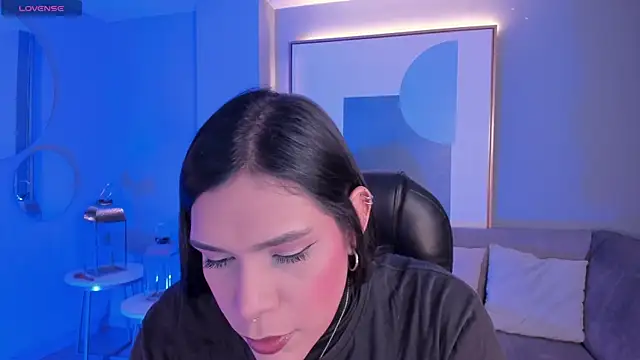 SarahYates online show from 8, 4, 2026