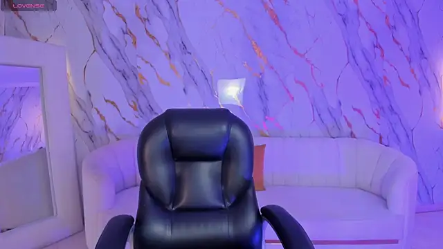 SarahYates online show from 19, 7, 2026