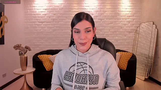 SarahYates online show from 19, 11, 2025