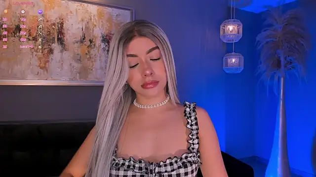 IsabellaMoreau online show from 15, 2, 2026