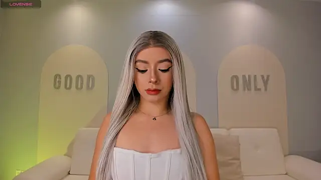 IsabellaMoreau online show from 19, 12, 2025