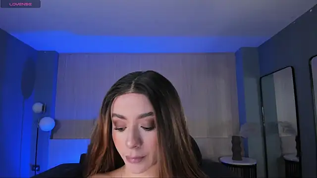 Snapshot of IsabellaMoreau chatting on 2, 7, 2026 IsabellaMoreau online show from 2, 7, 2026