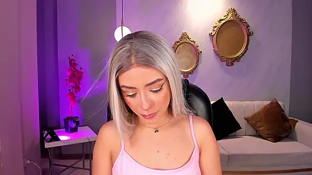 IsabellaMoreau online show from 3, 4, 2026