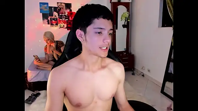 Snapshot of Oliver_and_kalypso chatting on 31, 10, 2025 Oliver and kalypso online show from 31, 10, 2025