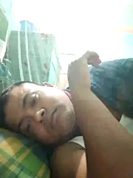 Snapshot of CatchingBouquet chatting on 17, 11, 2025 CatchingBouquet online show from 17, 11, 2025