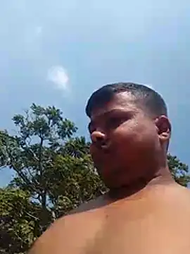 Snapshot of CatchingBouquet chatting on 22, 11, 2025 CatchingBouquet online show from 22, 11, 2025