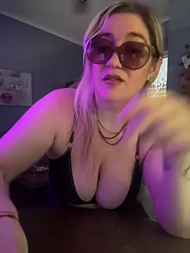 Granlady7 online show from 10, 2, 2026