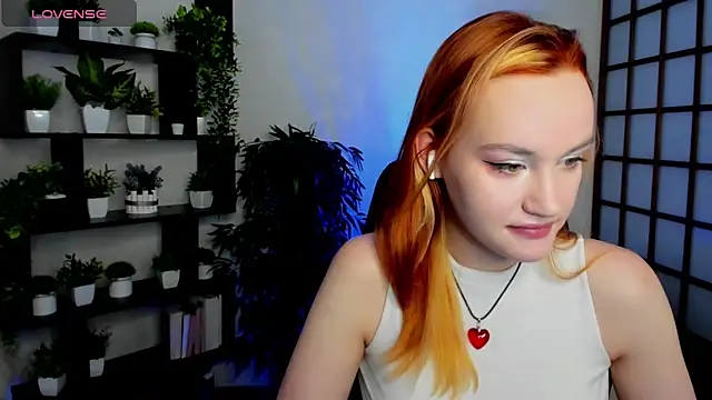 Snapshot of Ida_FaneStain chatting on 5, 10, 2025 Ida FaneStain online show from 5, 10, 2025