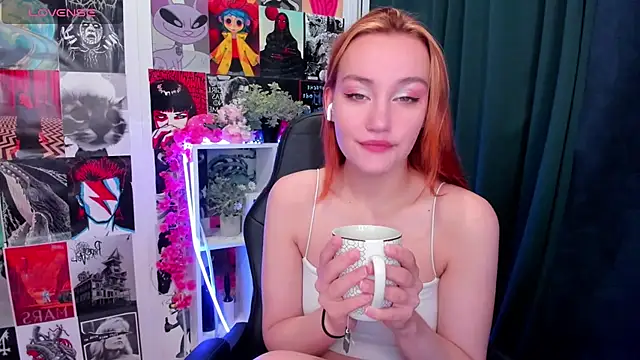 Snapshot of Ida_FaneStain chatting on 14, 9, 2025 Ida FaneStain online show from 14, 9, 2025