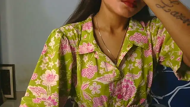 Aarti misty71 online show from 4, 6, 2026
