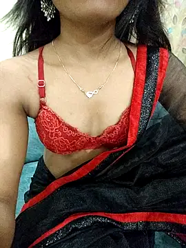 Charming Glow online show from 27, 9, 2025