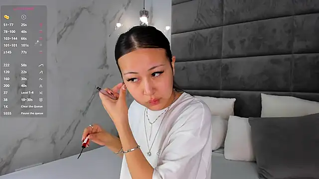 Nelly Kimm online show from 14, 9, 2025