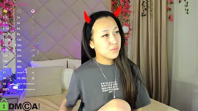 Nelly Kimm online show from 2, 12, 2025