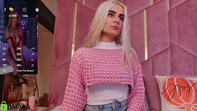 SelenaDaze online show from 30, 10, 2025