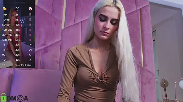 SelenaDaze online show from 10, 11, 2025