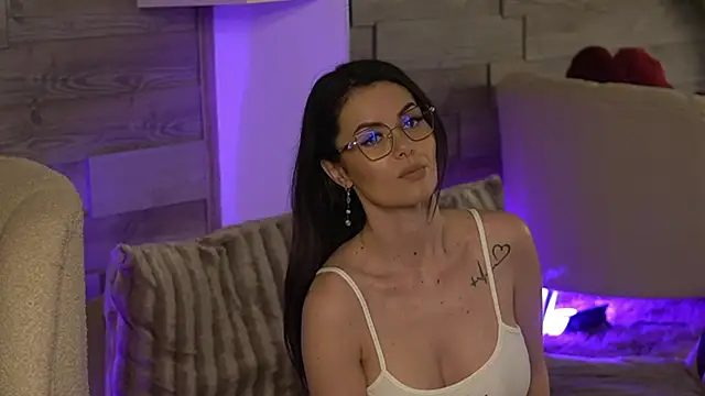 SeductiveMom online show from 28, 3, 2026