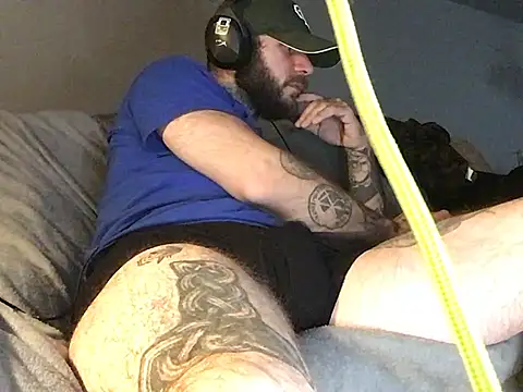 Snapshot of BlueCollarTattoos chatting on 7, 4, 2026 BlueCollarTattoos online show from 7, 4, 2026