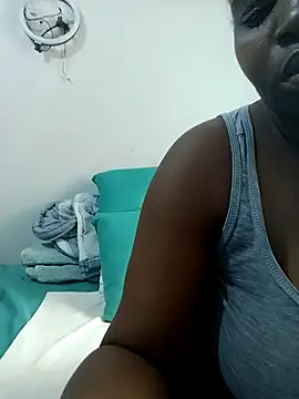 ShySexyBaddiexx online show from 13, 11, 2025