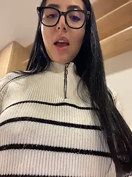 Snapshot of oh_nina chatting on 9, 7, 2026 oh nina online show from 9, 7, 2026