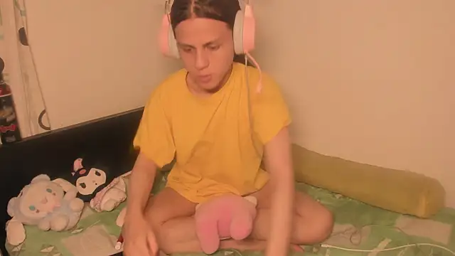 Petite-Goth online show from 3, 12, 2025