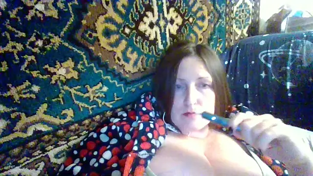 Snapshot of AllaSowinskaya chatting on 19, 10, 2025 AllaSowinskaya online show from 19, 10, 2025