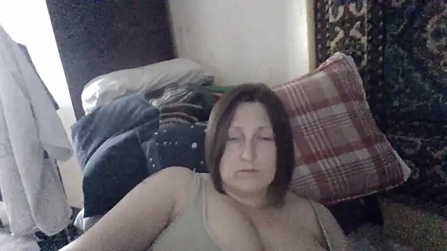 Snapshot of AllaSowinskaya chatting on 7, 5, 2026 AllaSowinskaya online show from 7, 5, 2026