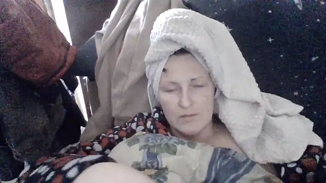 Snapshot of AllaSowinskaya chatting on 1, 5, 2026 AllaSowinskaya online show from 1, 5, 2026
