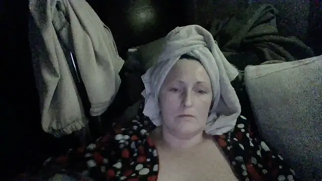 Snapshot of AllaSowinskaya chatting on 25, 4, 2026 AllaSowinskaya online show from 25, 4, 2026
