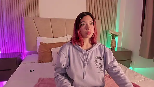 Victoria Beaumont online show from 14, 4, 2026