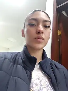 Victoria Beaumont online show from 8, 4, 2026