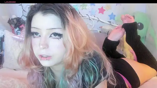 Snapshot of bunnyislewd chatting on 30, 4, 2026 bunnyislewd online show from 30, 4, 2026