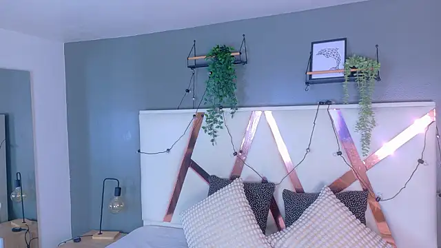 JenaCooper  online show from 22, 2, 2026