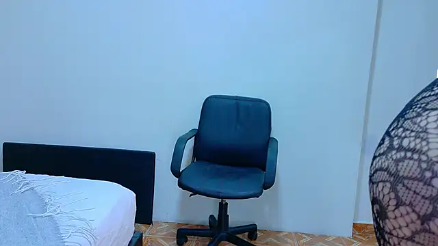 JenaCooper  online show from 20, 2, 2026