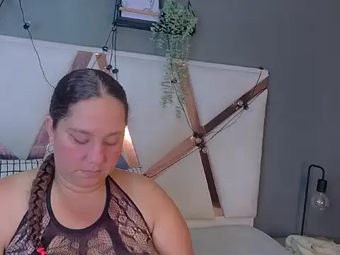JenaCooper  online show from 12, 7, 2026