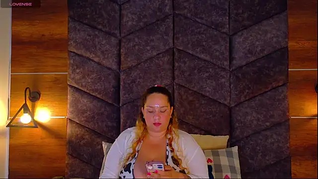 JenaCooper  online show from 26, 5, 2026