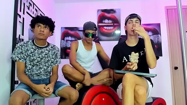 TWINKS FRIENDS online show from 28, 10, 2025