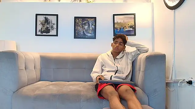 TWINKS FRIENDS online show from 27, 5, 2026