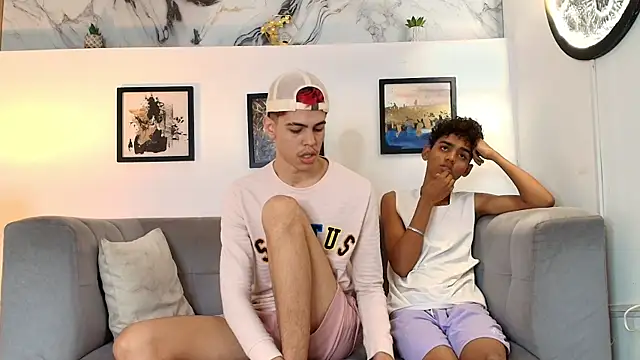 TWINKS FRIENDS online show from 22, 5, 2026