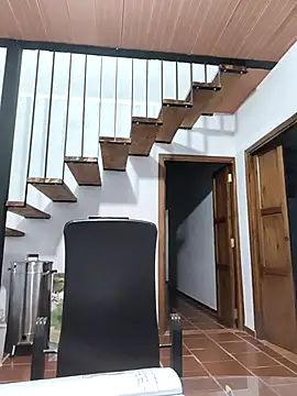 Hiroshi Shen online show from 24, 10, 2025